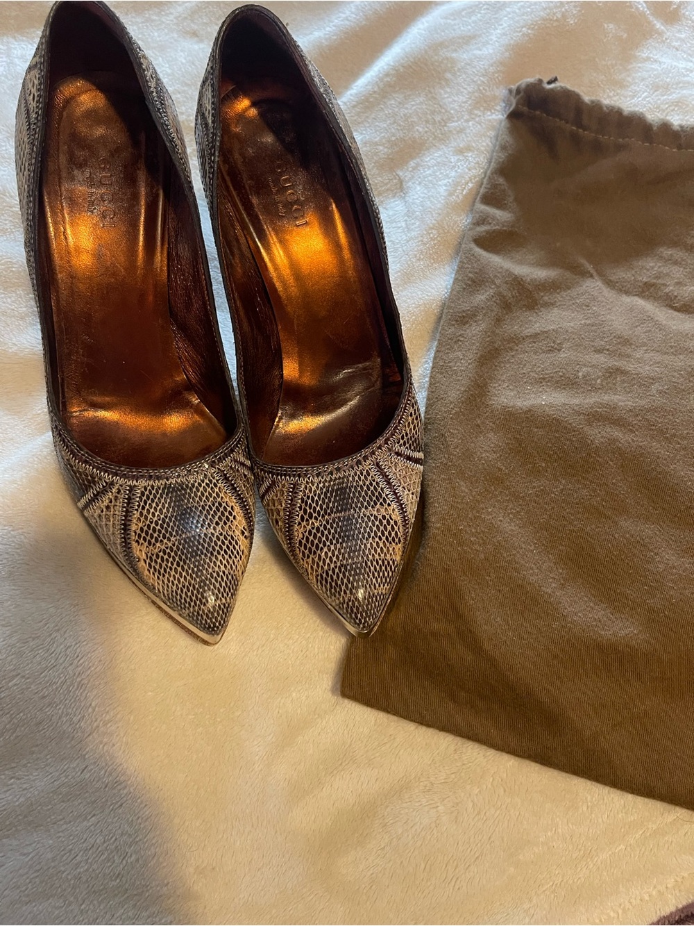 Authentic Vintage Gucci Pumps